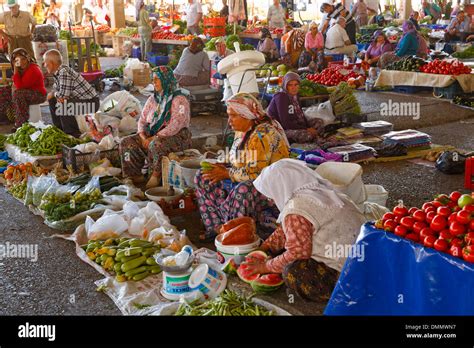 manavgat market antalya.